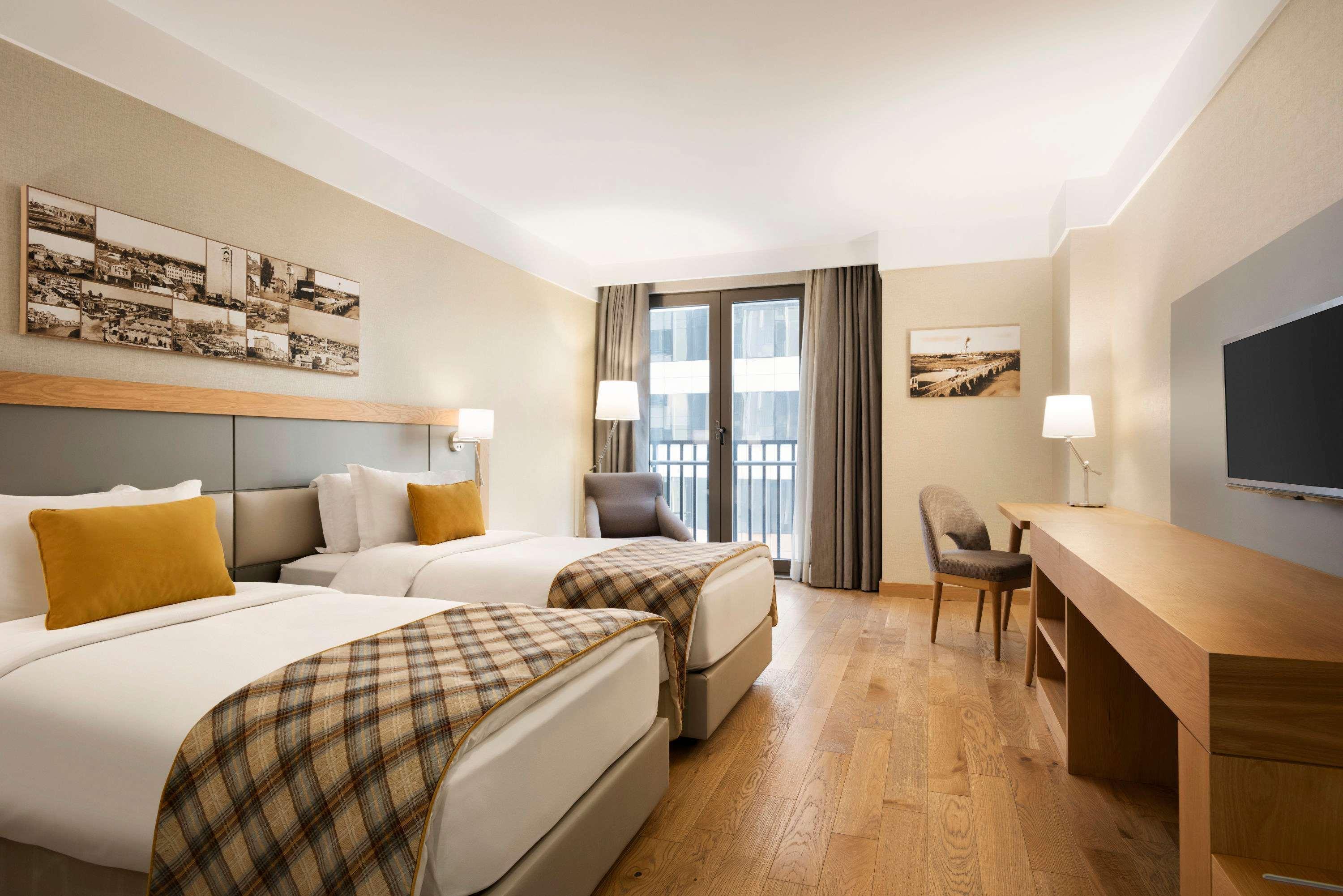 Ramada Hotel & Suites Adana Bagian luar foto