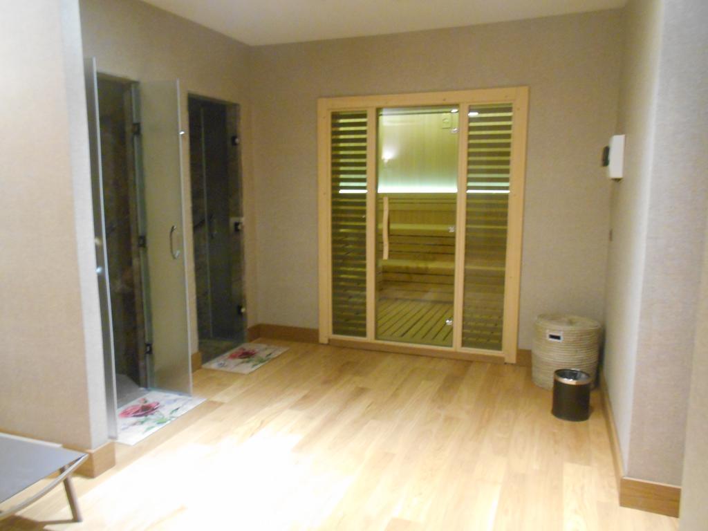 Ramada Hotel & Suites Adana Bagian luar foto