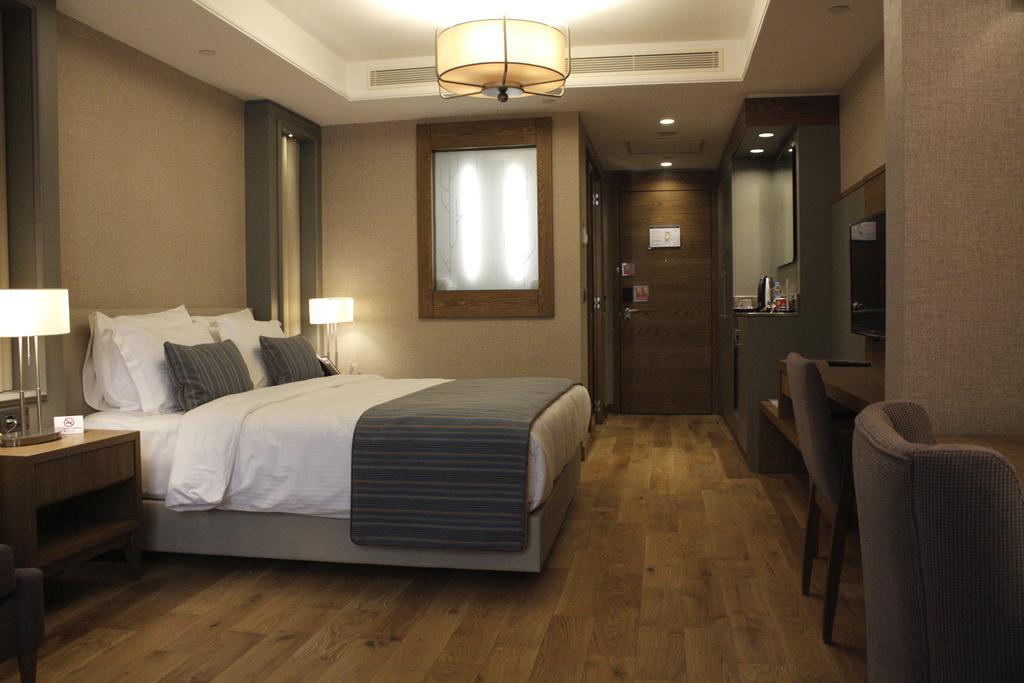 Ramada Hotel & Suites Adana Bagian luar foto